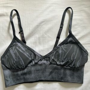 Lululemon Ebb to Street Sports Bra A/B Size 6